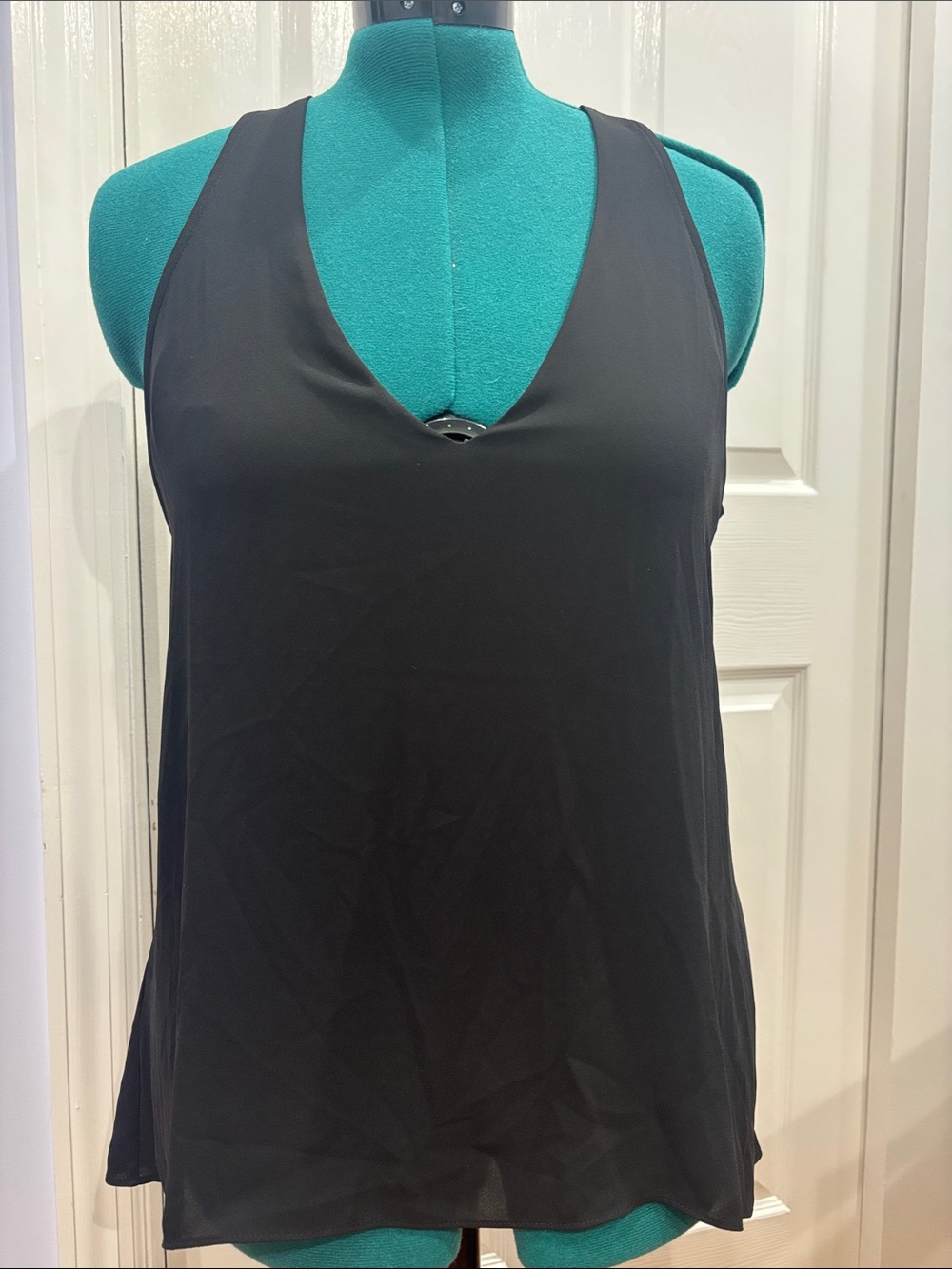 BCBGMaxAzria Black V-Neck Sleeveless Tank Top